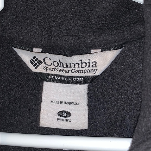 A Columbia sportswear - Picture 3 of 4